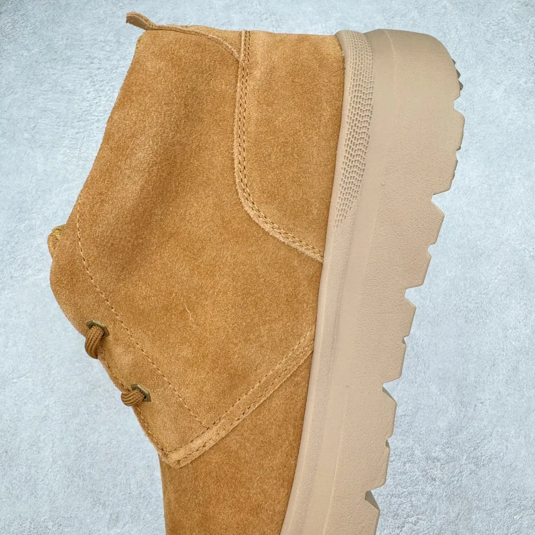 Pick up locally 💰640 UGG 1773 Burley boots men's autumn and winter sheep fur integrated snow boots. All shoes are made from the same factory as ZP. Longfeng A-grade Australian imported sheep fur integrated men's boots. Brand OEM production line. Fully follow the ZP process. OEM original pattern maker. Adhering to the principle of no original shoes and no development selection. Pay attention to every detail. The most authentic version on the market. TREADLITE "Light Wing" technology outsole. Lightweight/durable/flexible/pile size: 40 41 42 43 44 Coding: by3936050